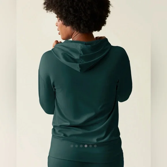 Kindred Bravely Nursing Bamboo Emerald Green Hoodie and Pants Set - Picture 3 of 8